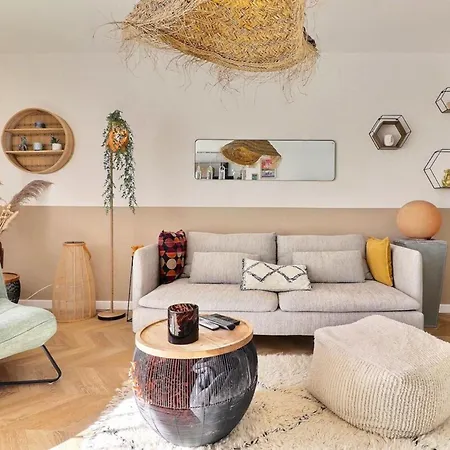 Magnificent T3 With Balcony And Parking - *