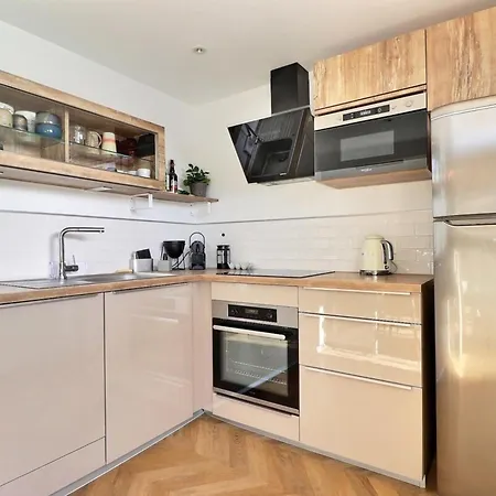 Magnificent T3 With Balcony And Parking - Apartment