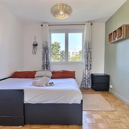 Magnificent T3 With Balcony And Parking - Sainte-Foy-les-Lyon